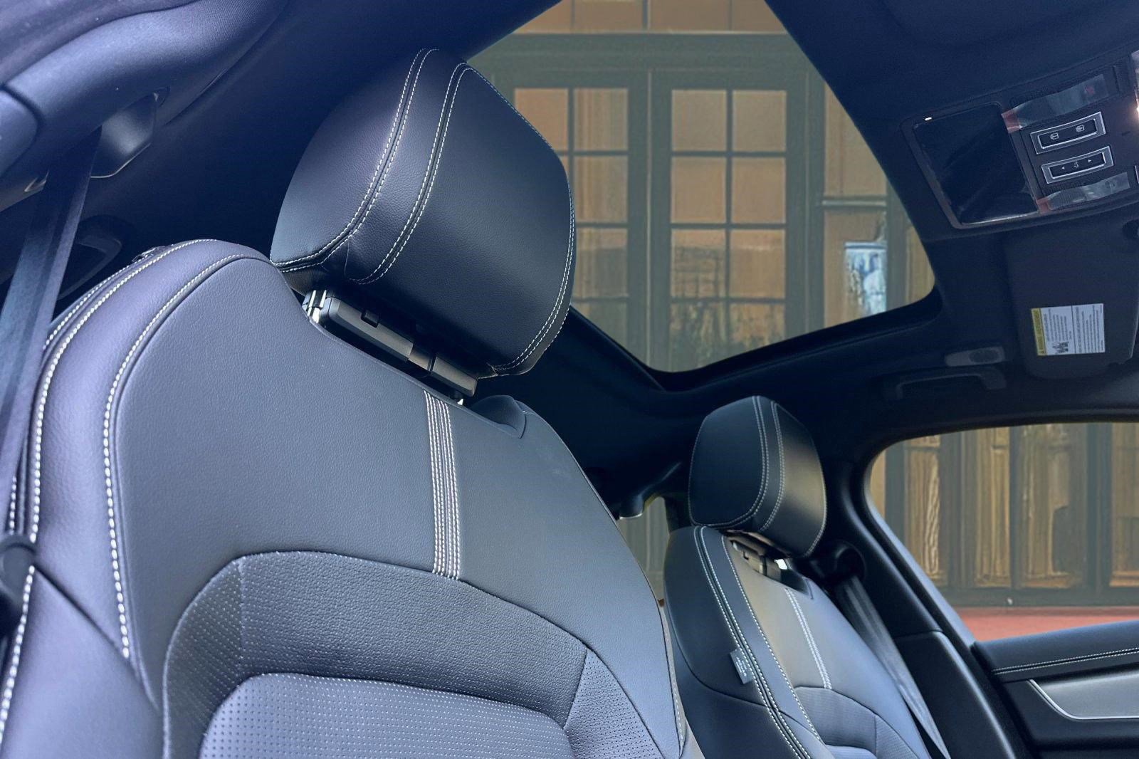 New 2024 Jaguar XF R-Dynamic SE image 23