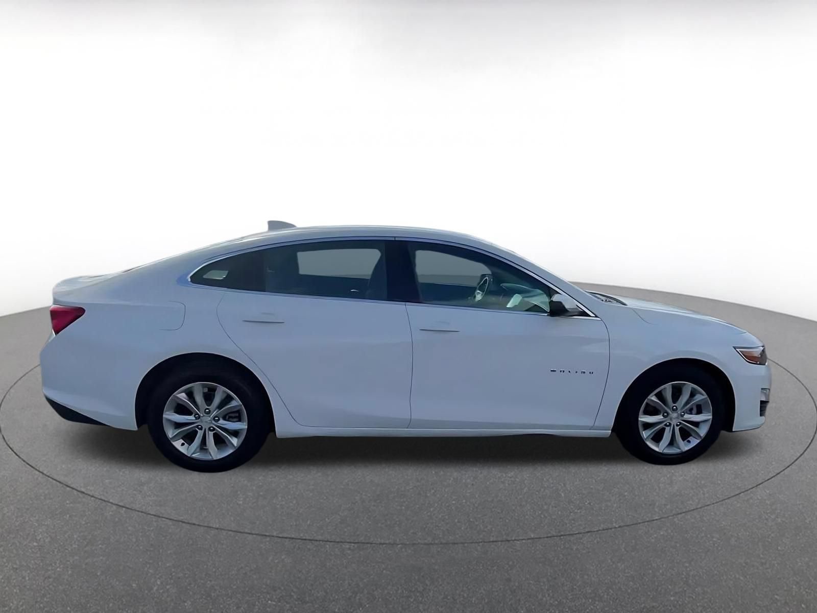 Used 2024 Chevrolet Malibu LT FWD image 15