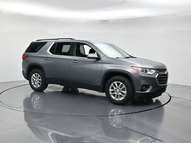 Used 2021 Chevrolet Traverse LT FWD video 3