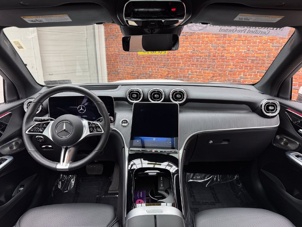 Certified 2025 Mercedes-Benz GLC 300 4MATIC image 14