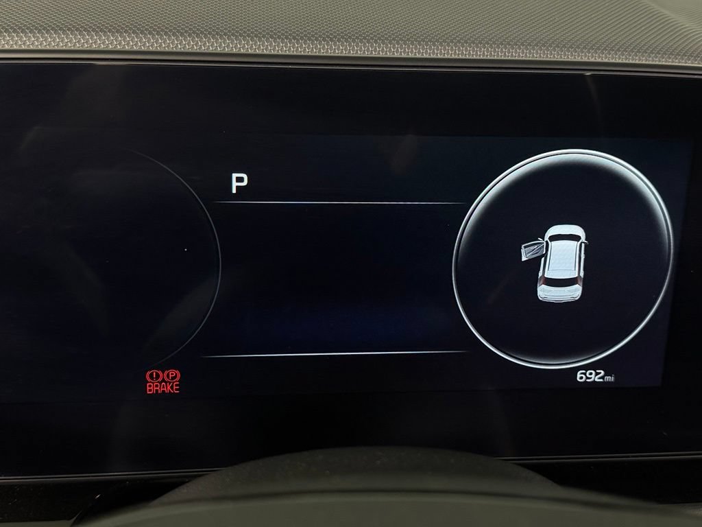 Used 2025 Kia Niro Wind w/ Wind Preserve Package FWD image 18
