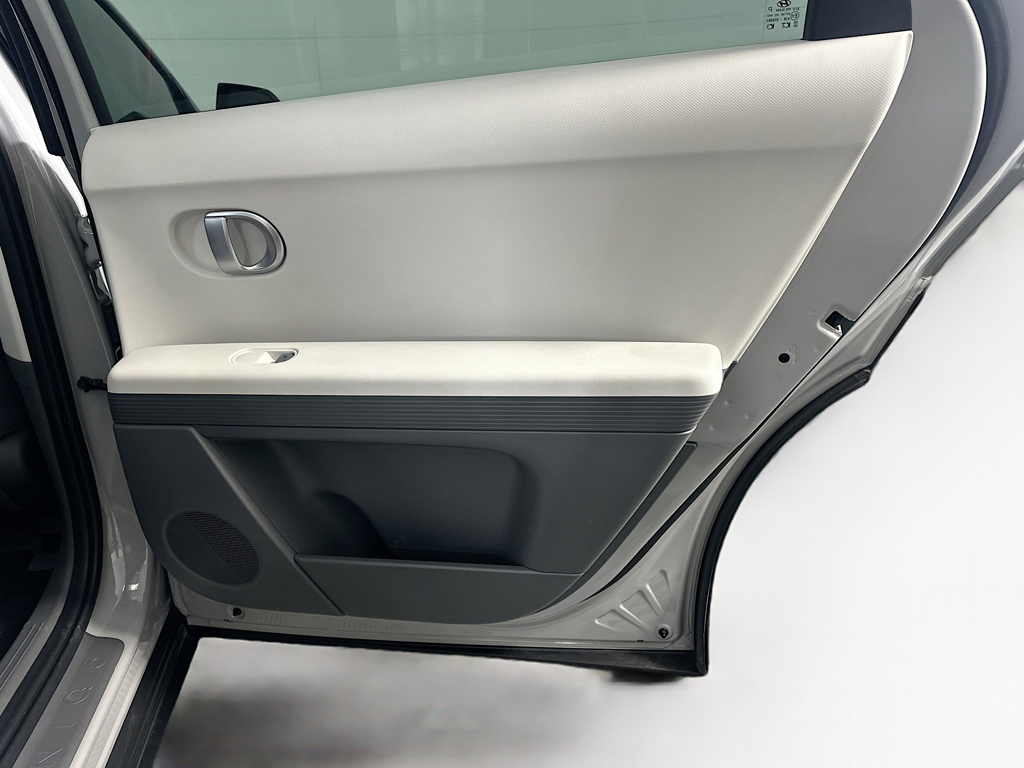 Used 2024 Hyundai Ioniq 5 SEL image 31