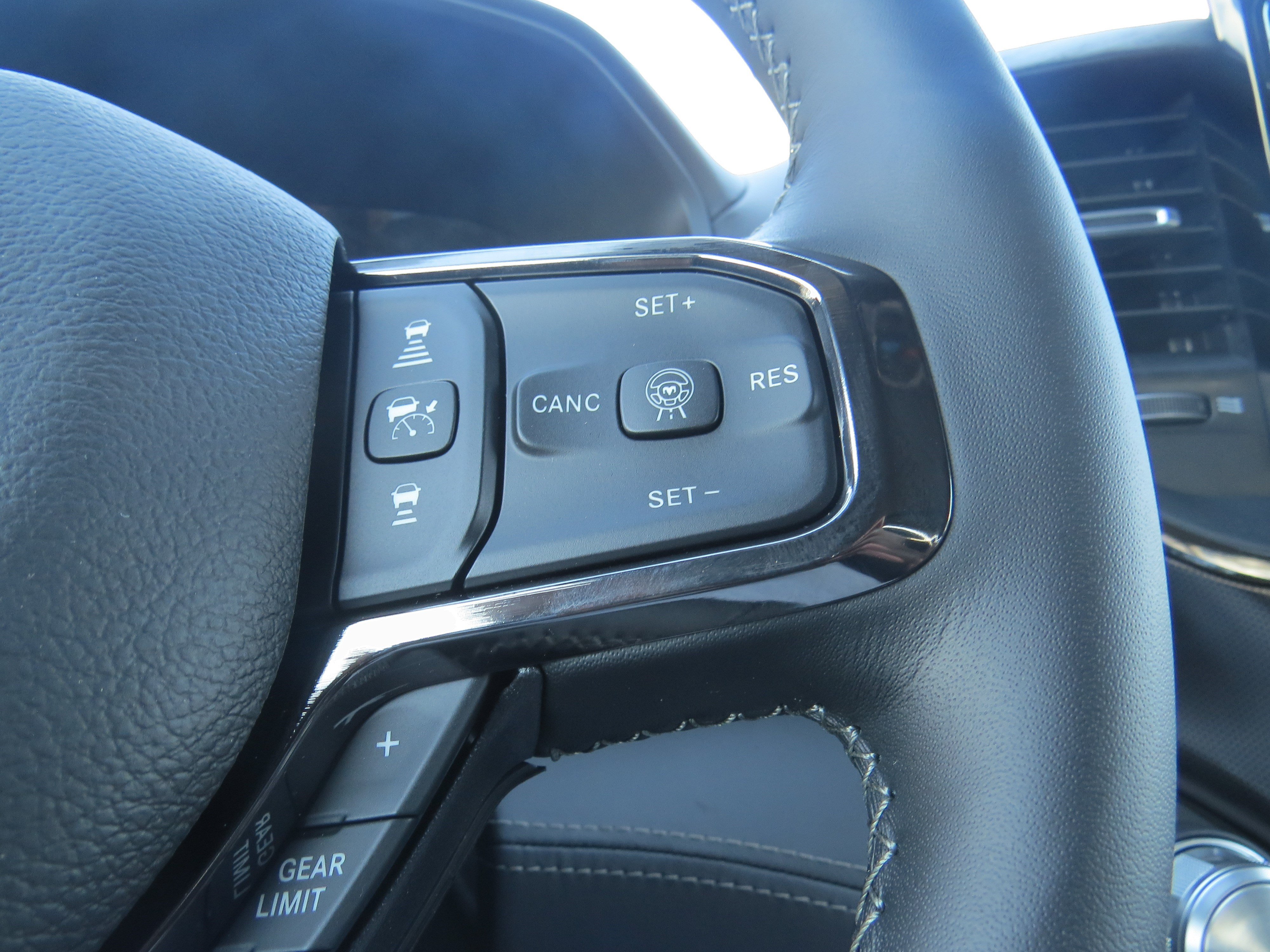 New 2026 RAM 1500 Limited AWD/4WD image 25