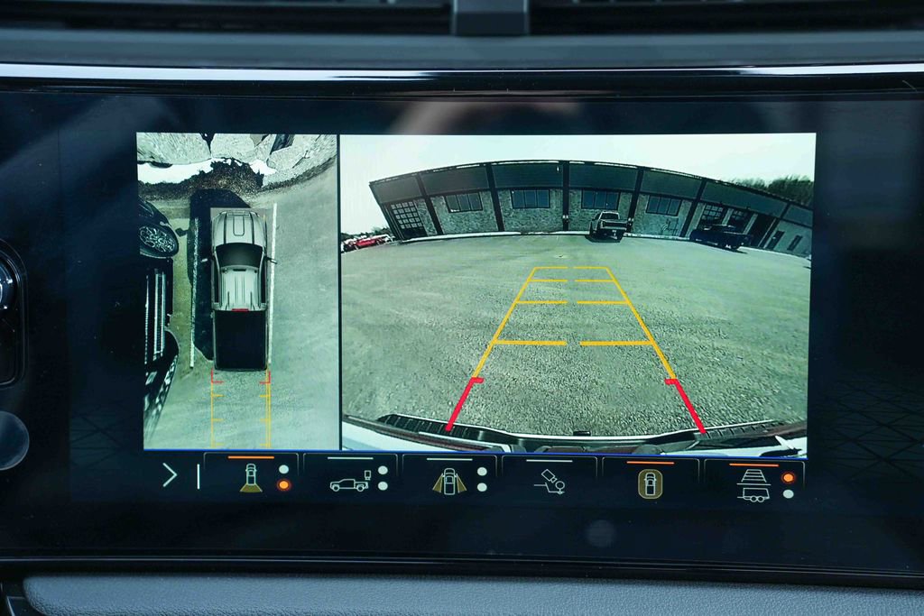 Used 2026 GMC Sierra 2500 AT4 image 40