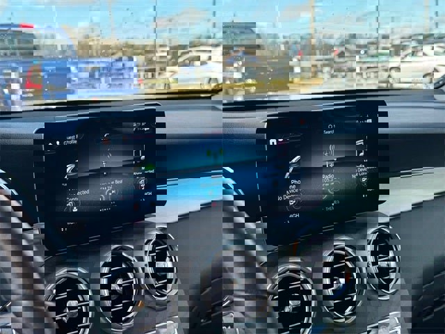 Used 2022 Mercedes-Benz GLC 300 4MATIC image 24