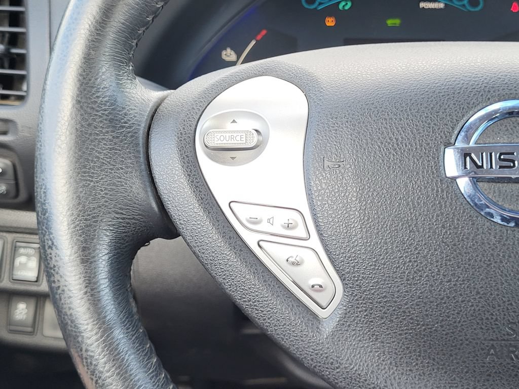 Used 2013 Nissan Leaf S FWD image 20