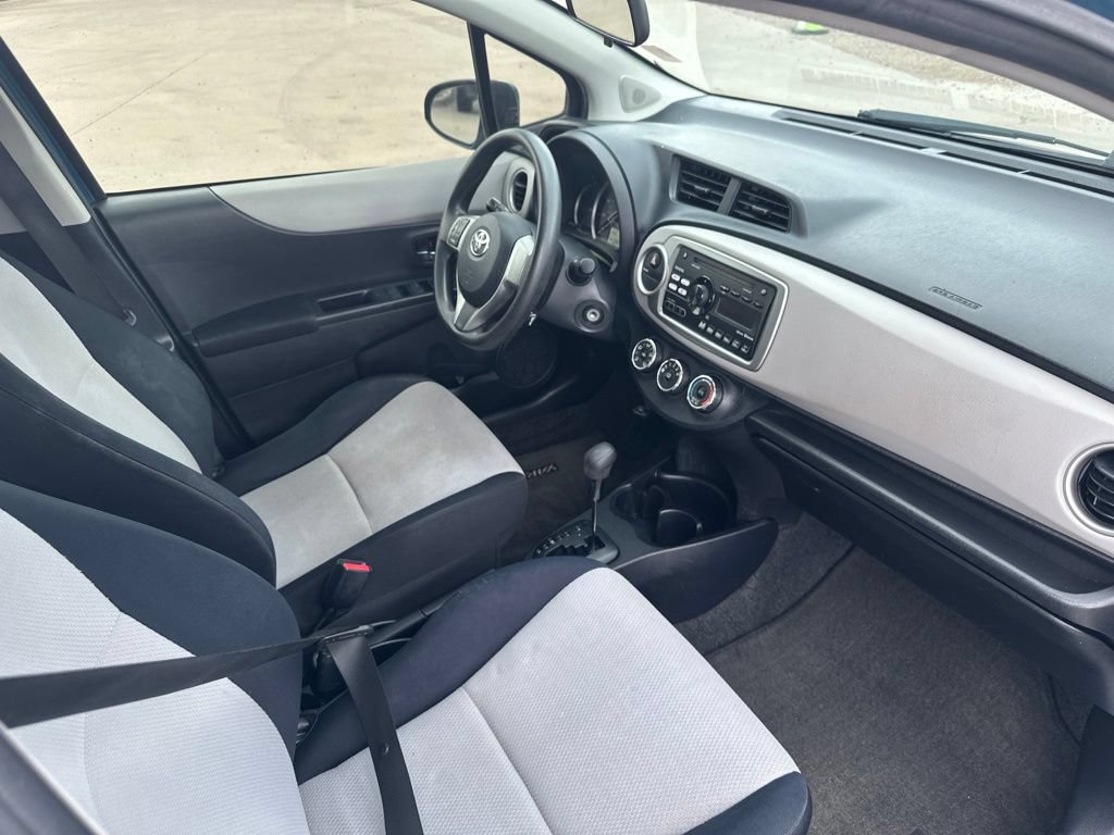 Used 2012 Toyota Yaris LE FWD image 28
