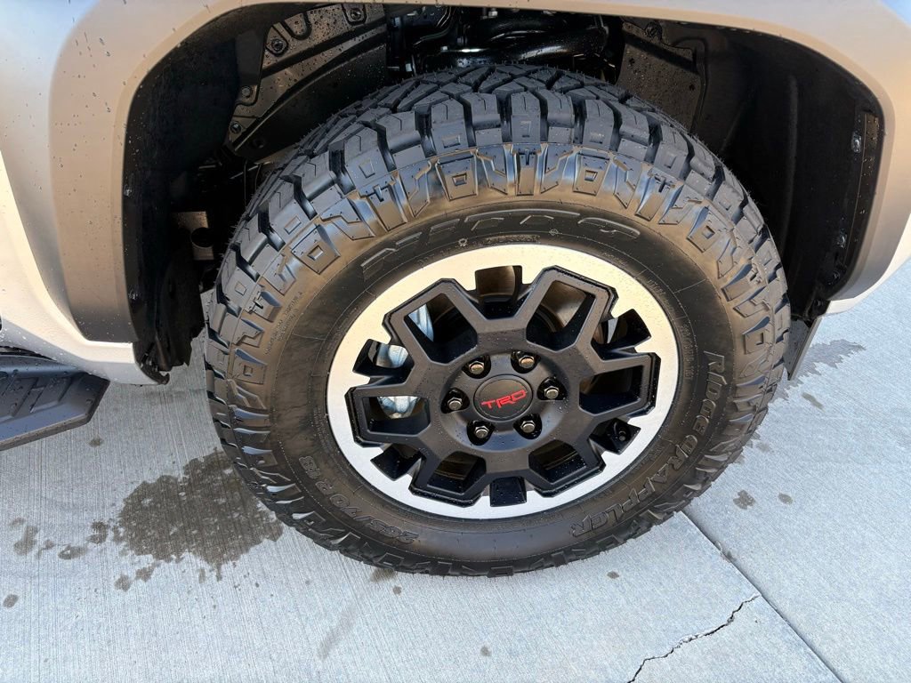 Used 2025 Toyota 4Runner TRD Off-Road Premium image 36