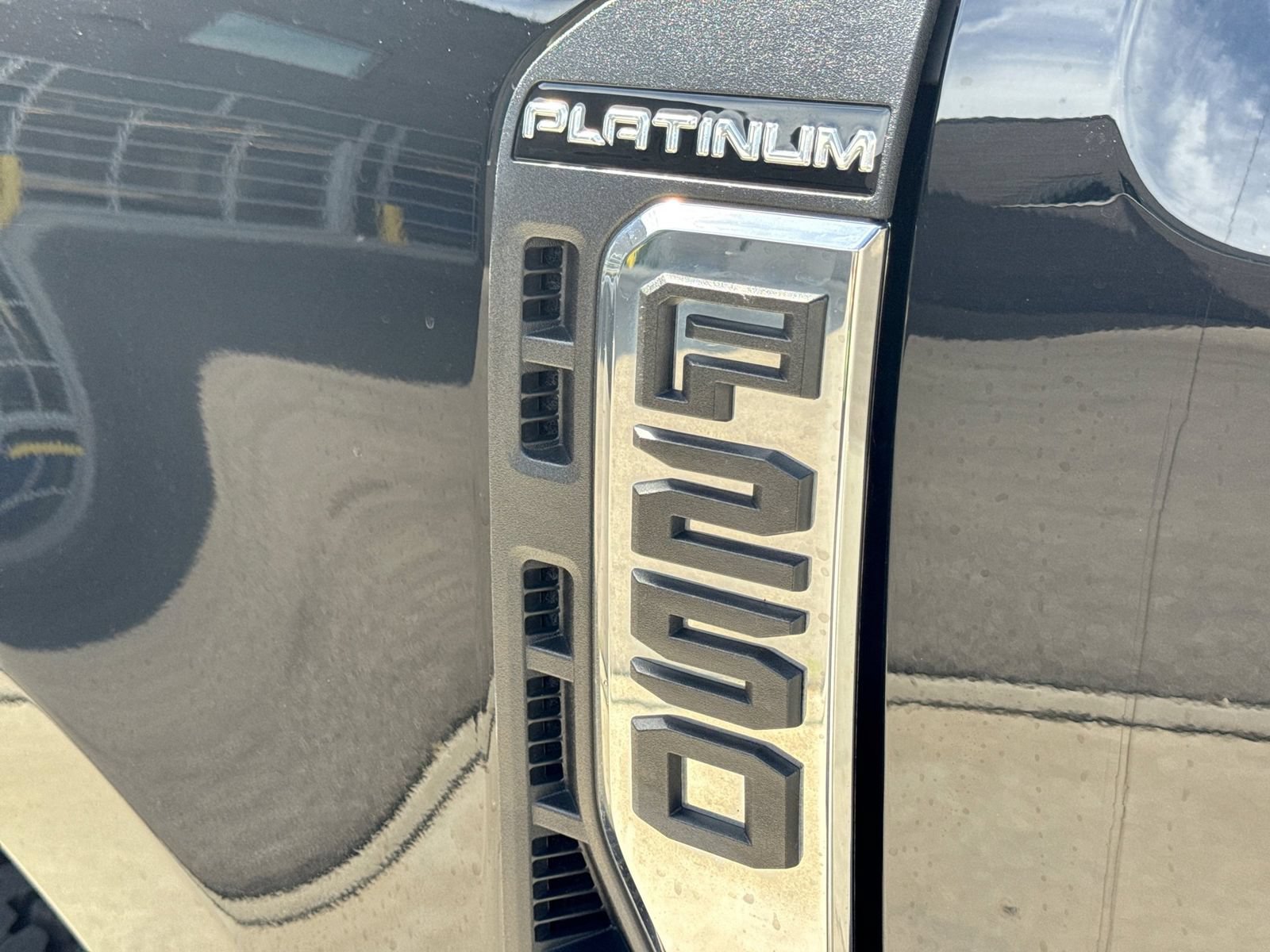 Used 2023 Ford F250 Platinum AWD/4WD image 15