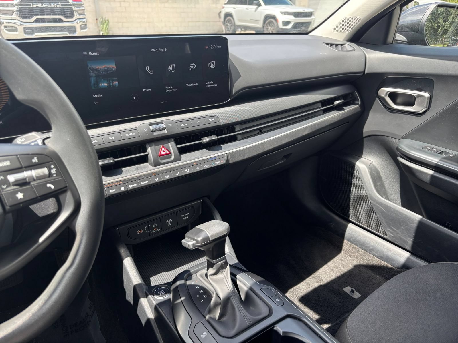 Used 2026 Kia K4 FWD image 16