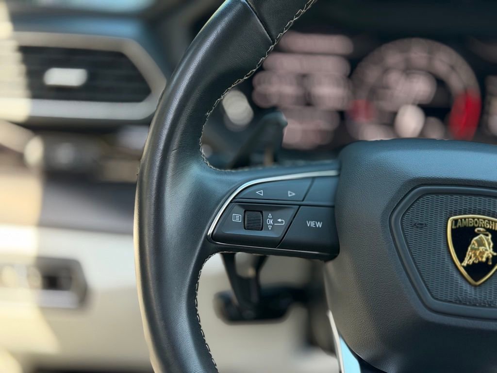 Used 2024 Lamborghini Urus S image 44