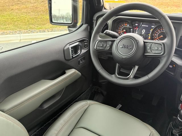 New 2026 Jeep Gladiator Mojave w/ Safety Group AWD/4WD image 33