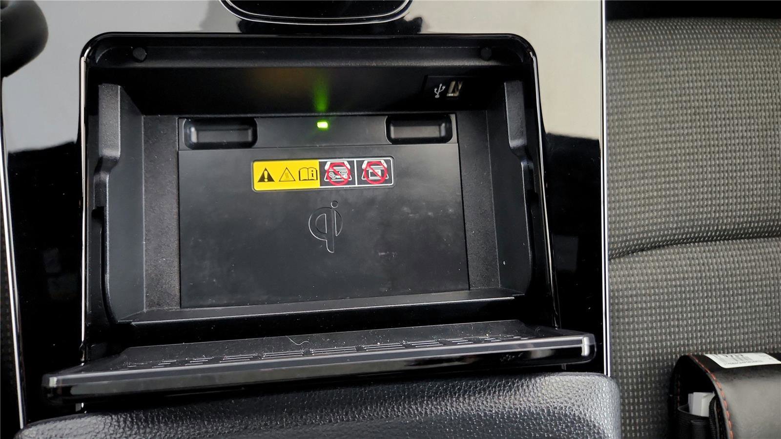 Used 2023 Toyota bZ4X XLE w/ Weather Package image 34