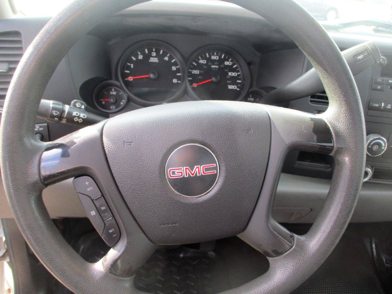 Used 2009 GMC Sierra 1500 W/T w/ SL Package RWD image 10