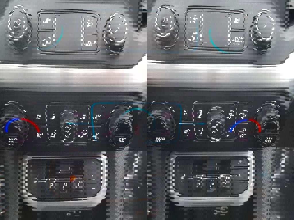 Used 2020 GMC Acadia SLT w/ Premium Package image 27