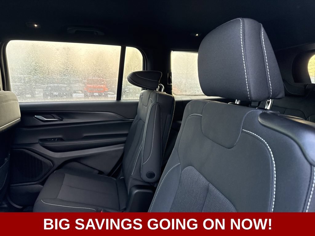 New 2025 Jeep Grand Cherokee L Laredo AWD/4WD image 40