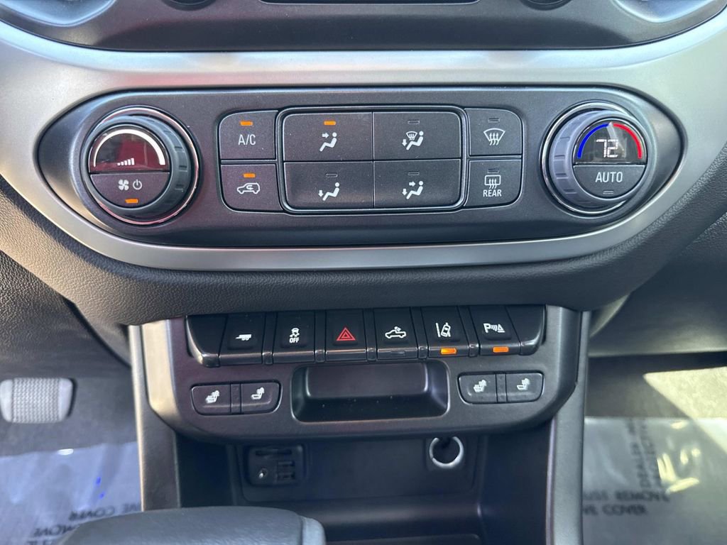 Used 2020 Chevrolet Colorado LT w/ Luxury Package RWD image 32