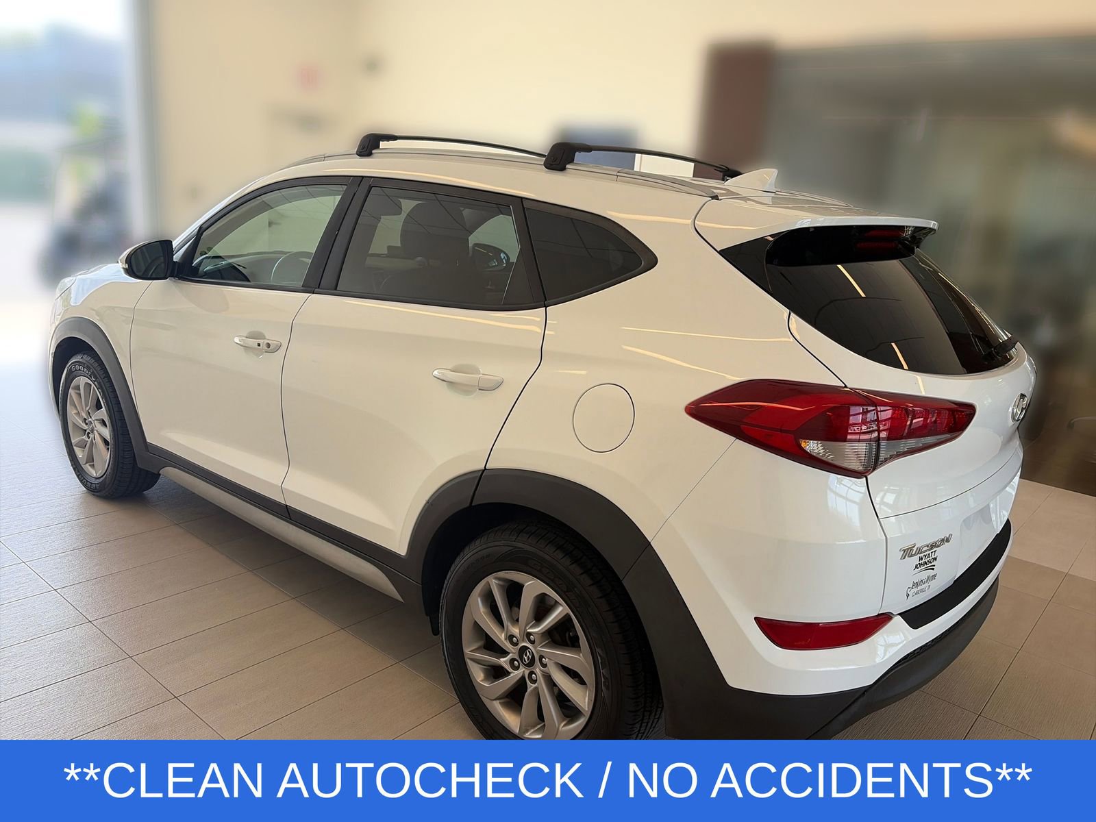 Used 2017 Hyundai Tucson SE Plus FWD image 2