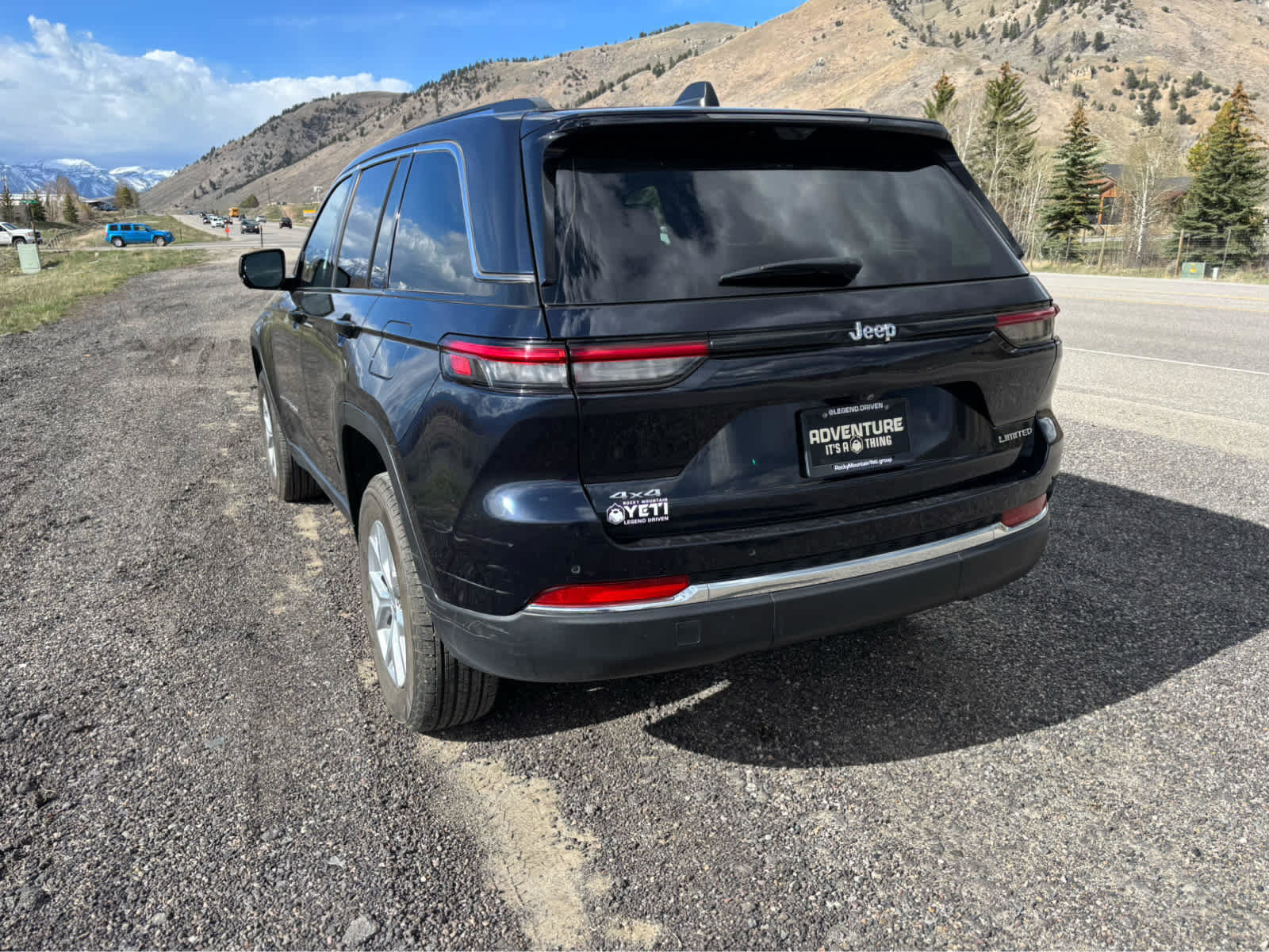 New 2023 Jeep Grand Cherokee Limited w/ Luxury Tech Group II image 12