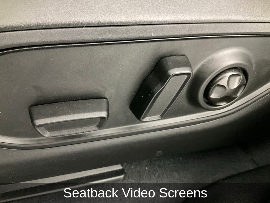 Used 2023 Jeep Grand Cherokee 4WD 4xe w/ Luxury Tech Group II image 29