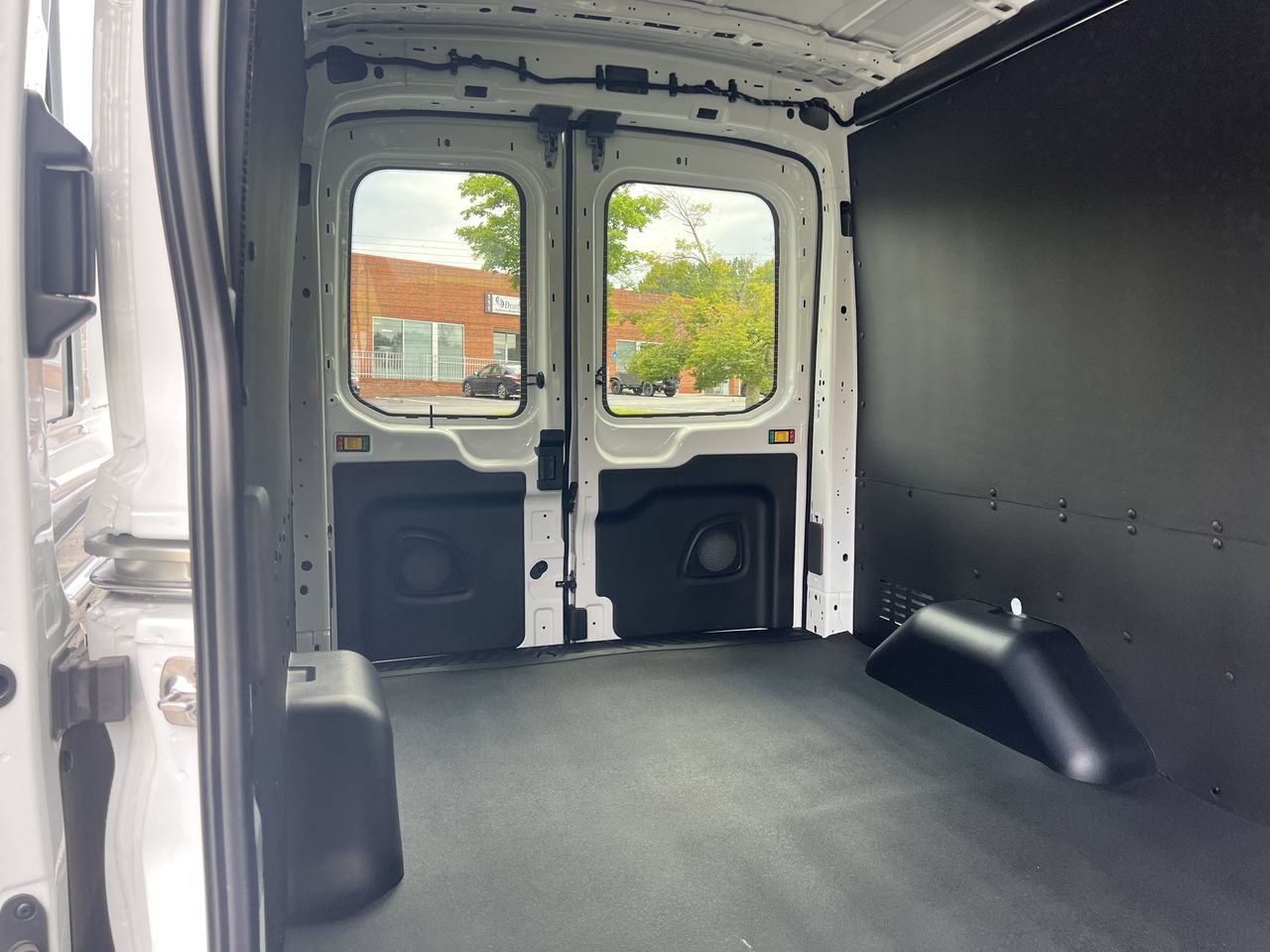 New 2026 Ford Transit 250 148 Medium Roof w/ Load Area Protection Package RWD image 18