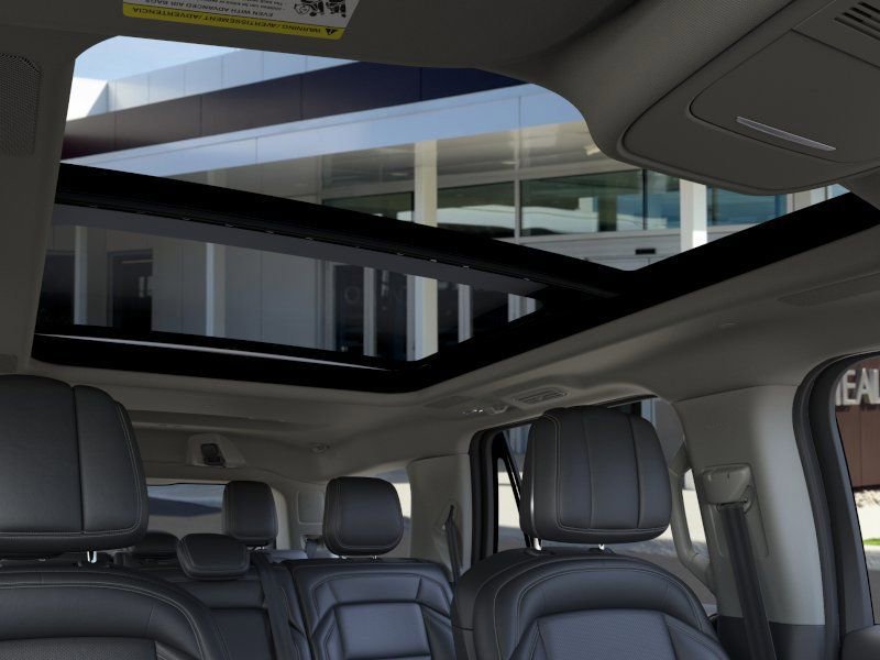 New 2026 Lincoln Navigator Reserve AWD/4WD image 22
