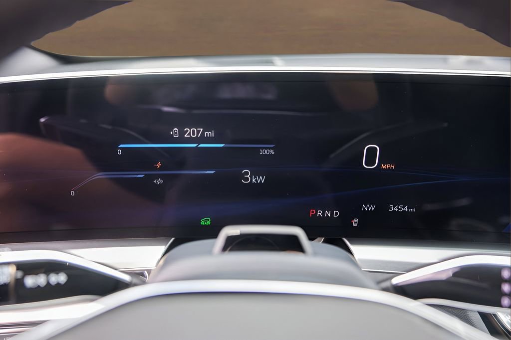 Certified 2025 Cadillac Lyriq Luxury w/ LPO, Floor Liner Package image 11