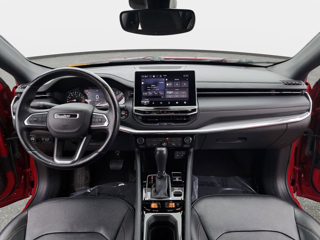 Certified 2022 Jeep Compass Limited image 2