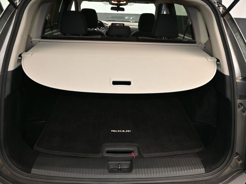 Used 2021 Nissan Rogue S image 11