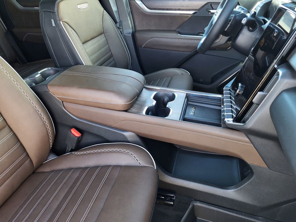 New 2026 GMC Acadia Denali Ultimate w/ LPO, Floor Liner Package image 9