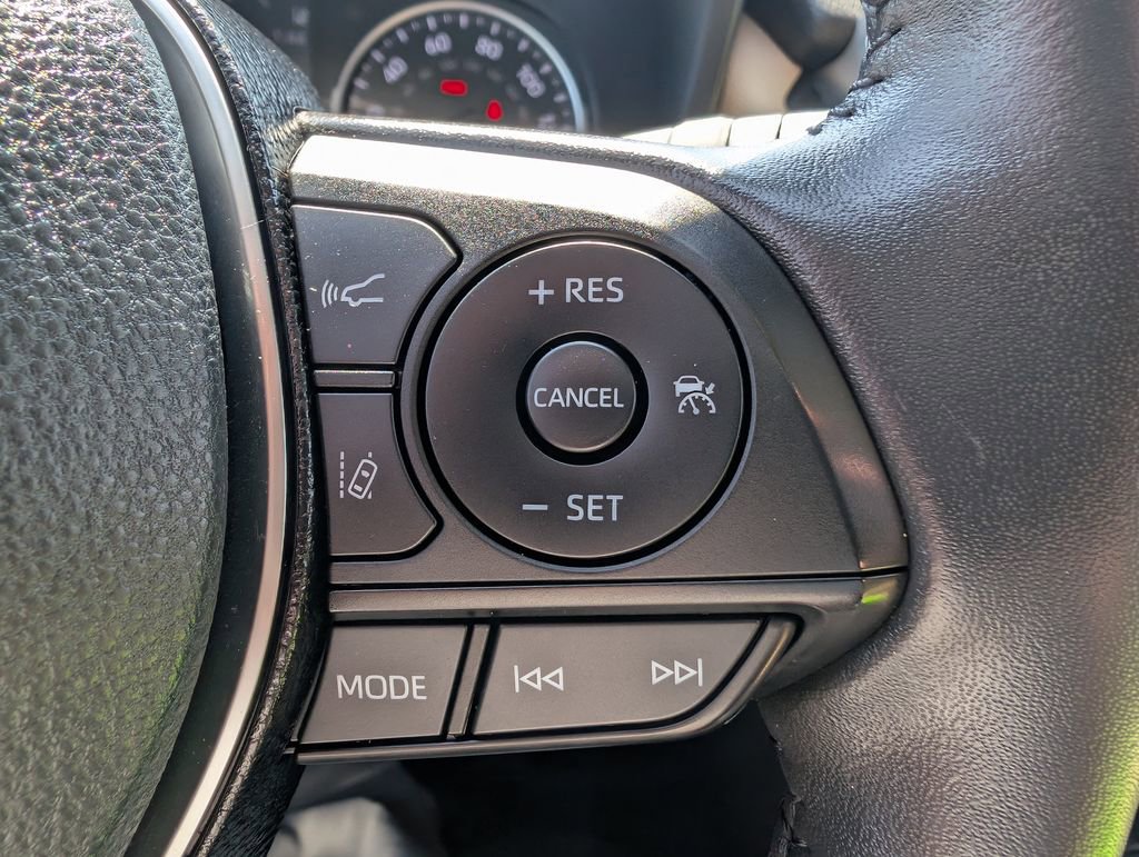 Used 2020 Toyota RAV4 XLE w/ Convenience Package AWD/4WD image 27