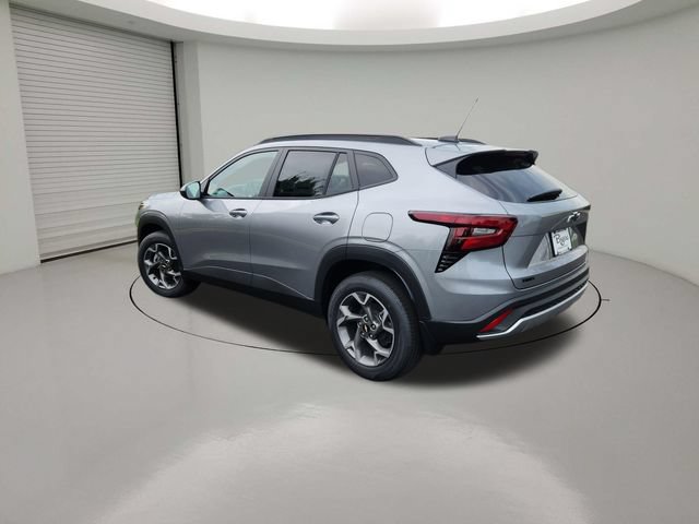 New 2026 Chevrolet Trax LT w/ Driver Confidence Package FWD image 5