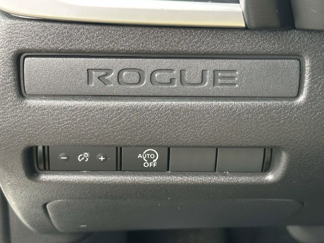 Used 2023 Nissan Rogue S AWD/4WD image 26