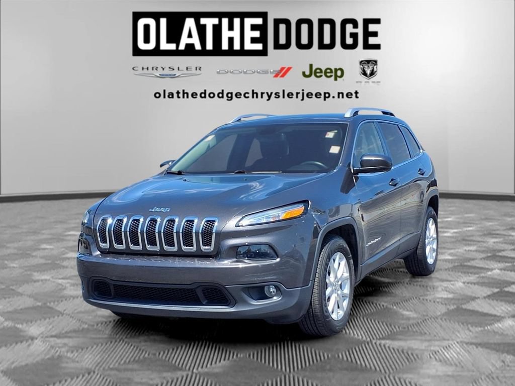 Used 2016 Jeep Cherokee Latitude w/ Safety/Convenience Group FWD image 1