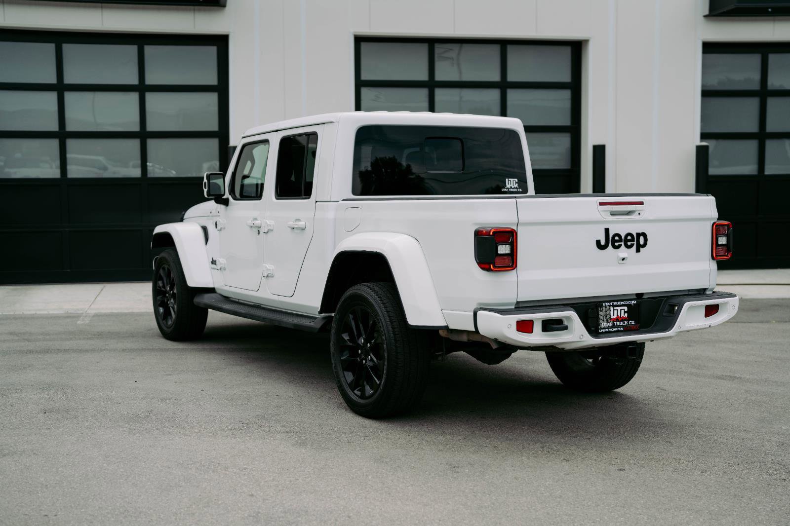 Used 2021 Jeep Gladiator Overland image 5