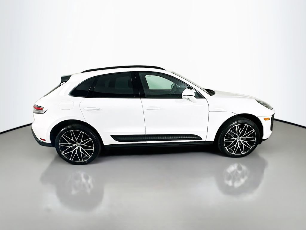 Certified 2026 Porsche Macan image 8