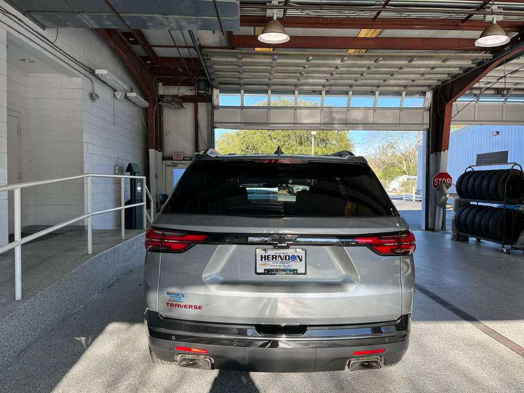 Used 2023 Chevrolet Traverse Premier w/ Redline Edition image 7