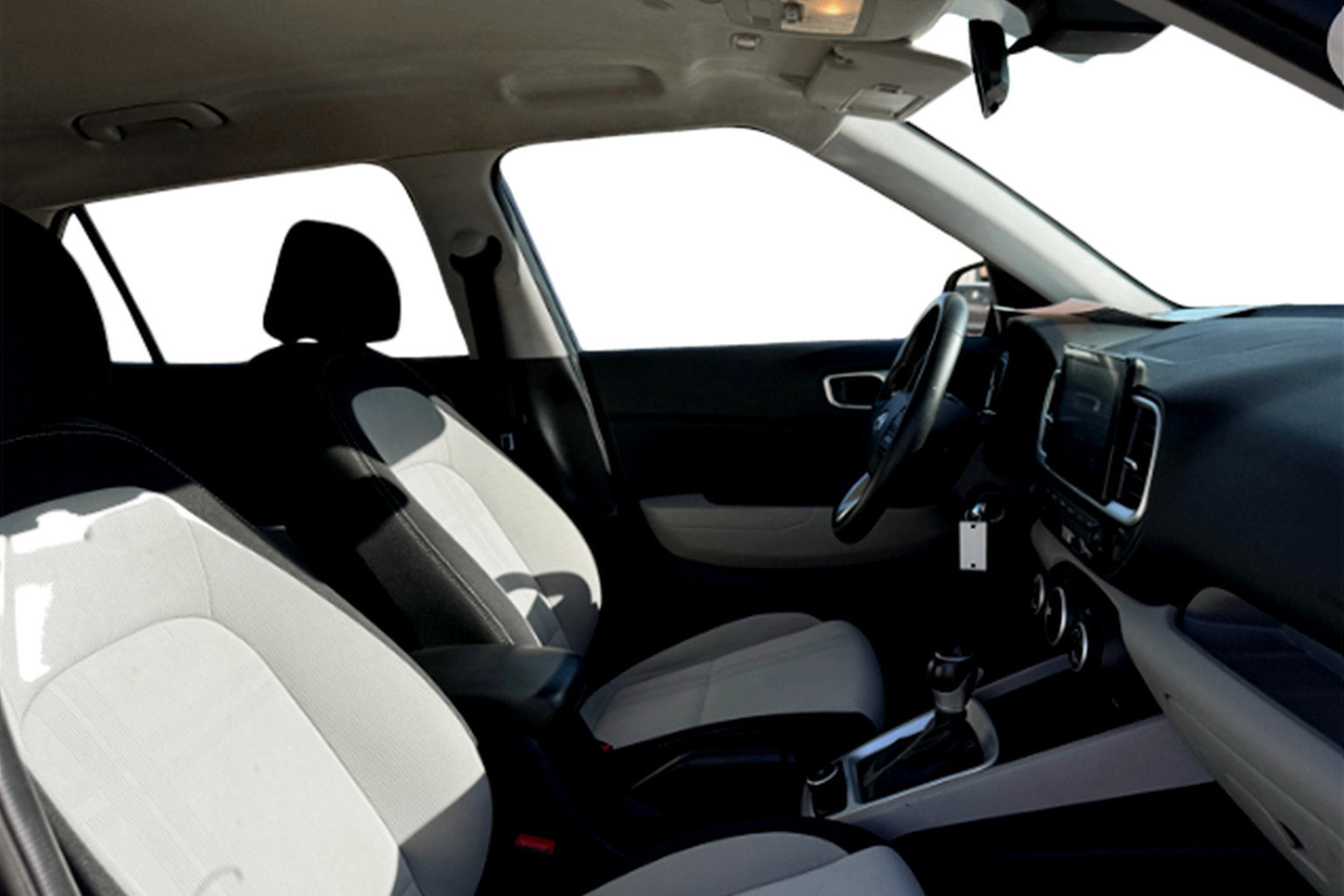 Used 2021 Hyundai Venue SEL image 16