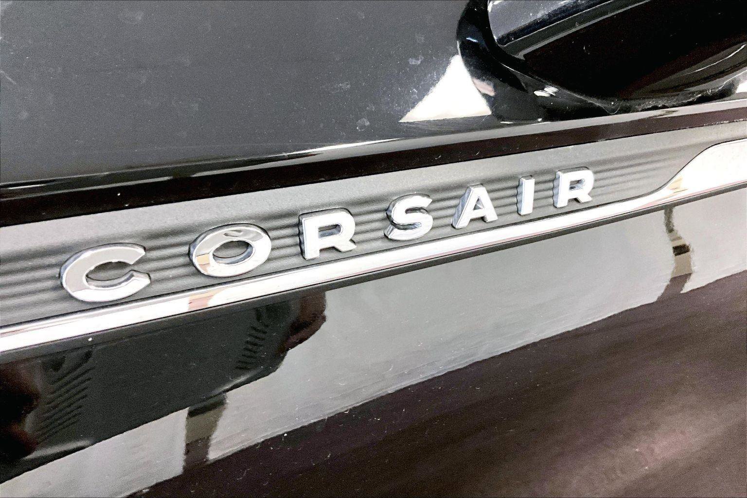 Used 2021 Lincoln Corsair AWD w/ Premium Package image 13