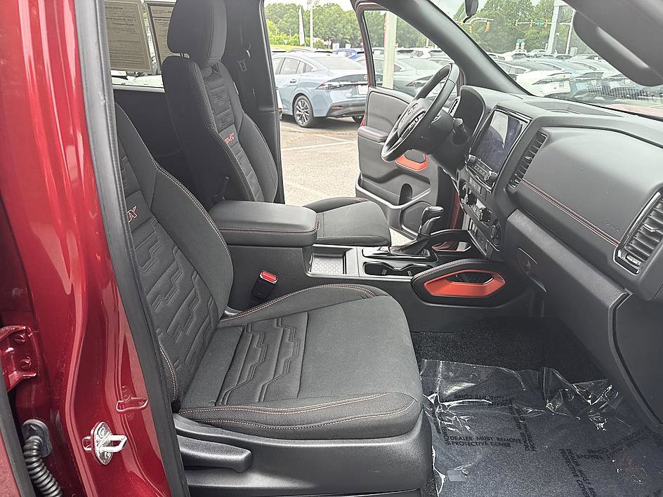 Certified 2024 Nissan Frontier PRO-4X w/ Technology Package AWD/4WD image 19