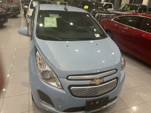 Used 2014 Chevrolet Spark LT image 2
