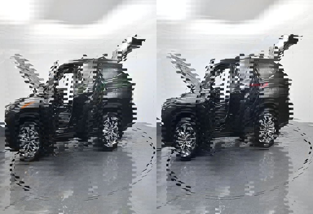 New 2026 Toyota Highlander Platinum image 76