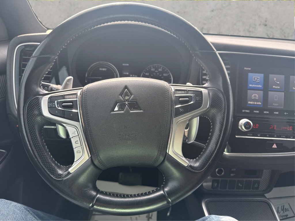 Used 2020 Mitsubishi Outlander SEL AWD/4WD image 24
