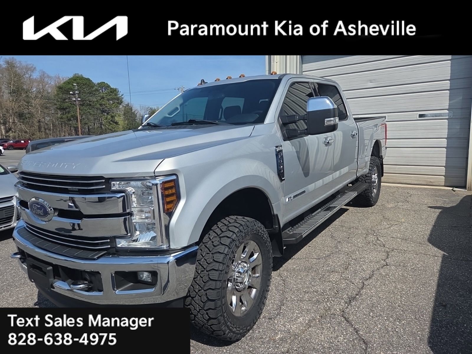 Used 2019 Ford F350 Lariat w/ Chrome Package image 2