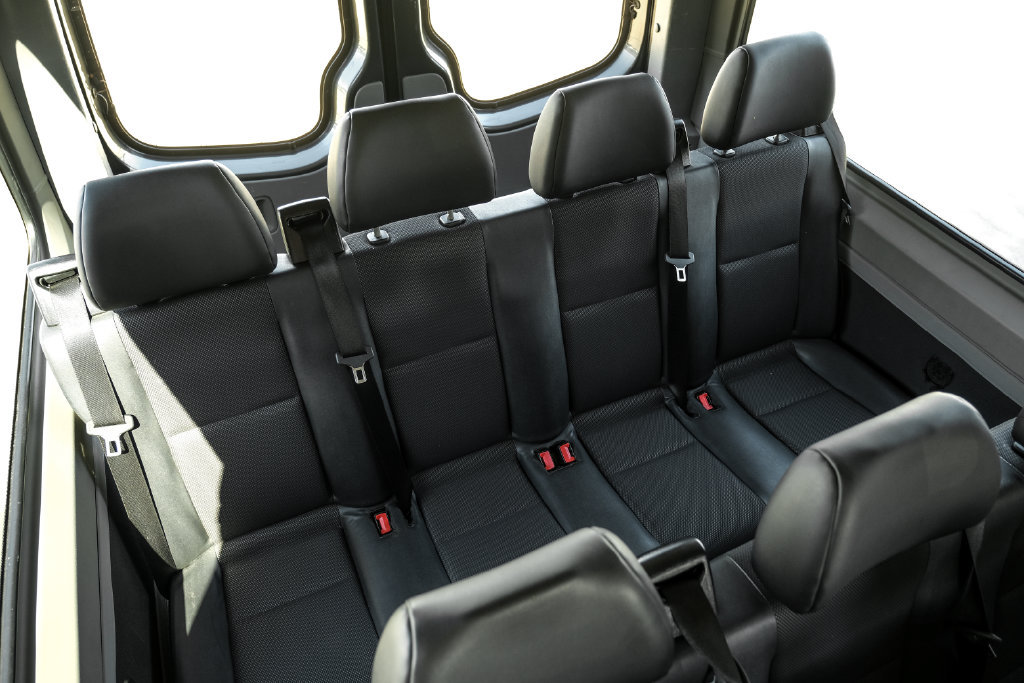 Used 2015 Mercedes-Benz Sprinter 2500 image 49