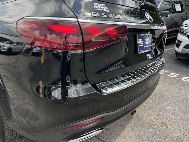 Used 2025 Mercedes-Benz GLS 450 4MATIC image 12
