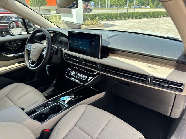 New 2025 Lincoln Corsair Grand Touring w/ Equipment Group 301A image 20