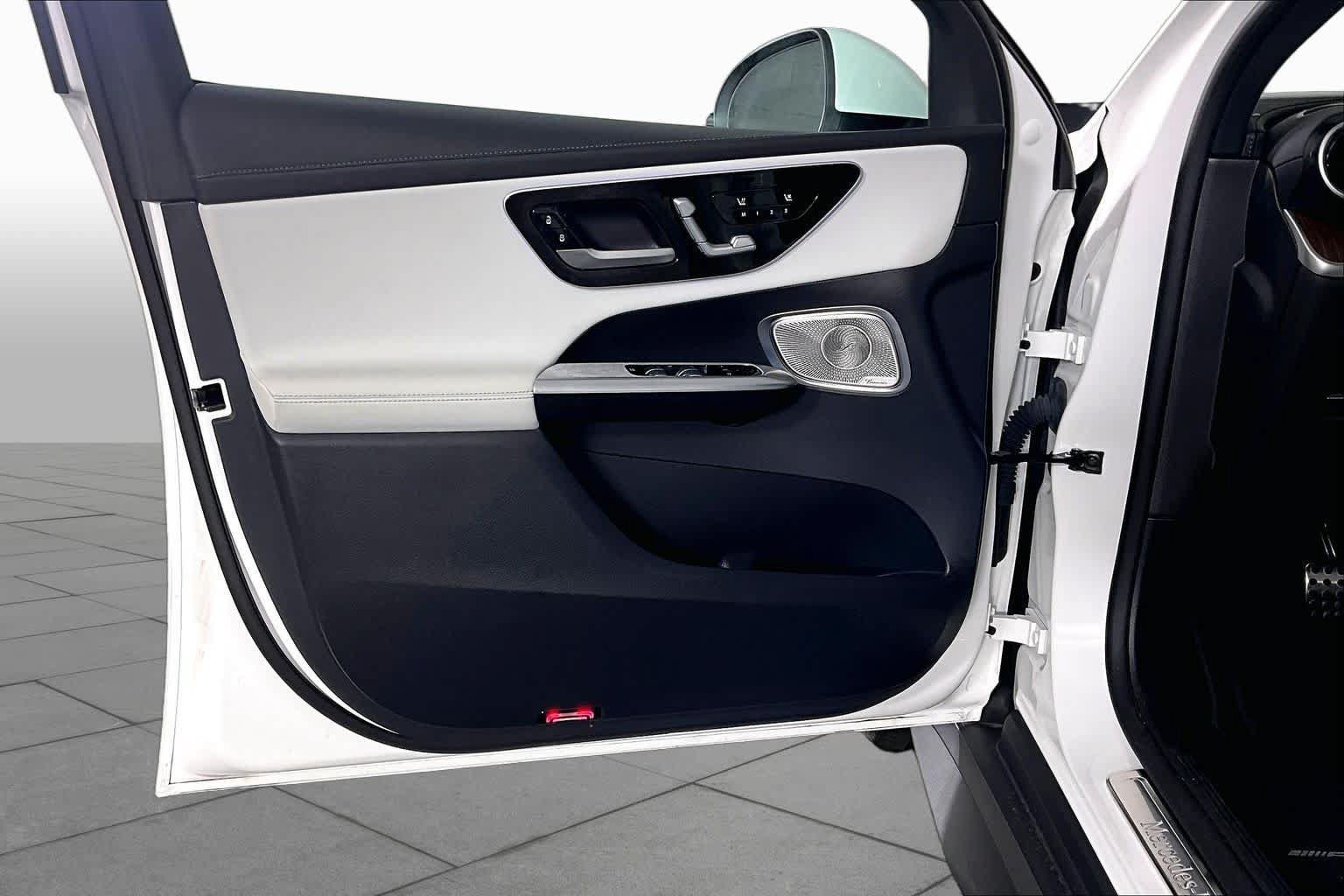 Used 2023 Mercedes-Benz GLC 300 image 20