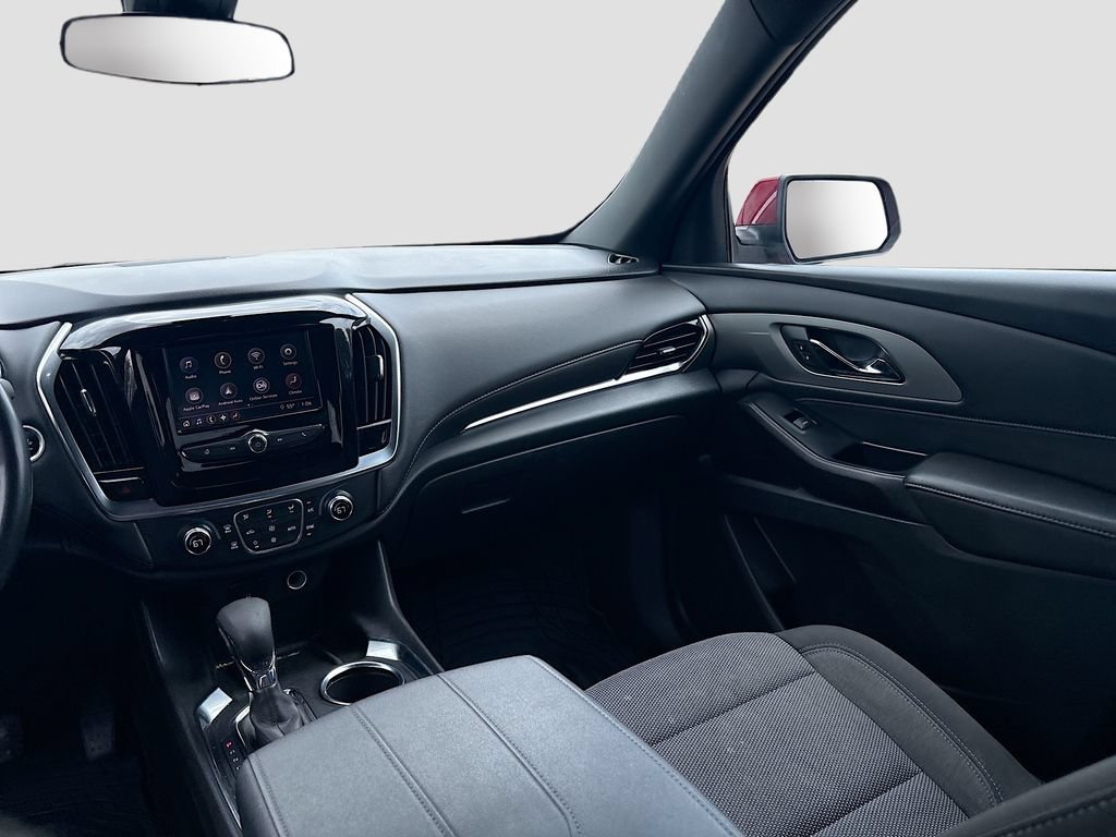 Used 2023 Chevrolet Traverse LT FWD image 21