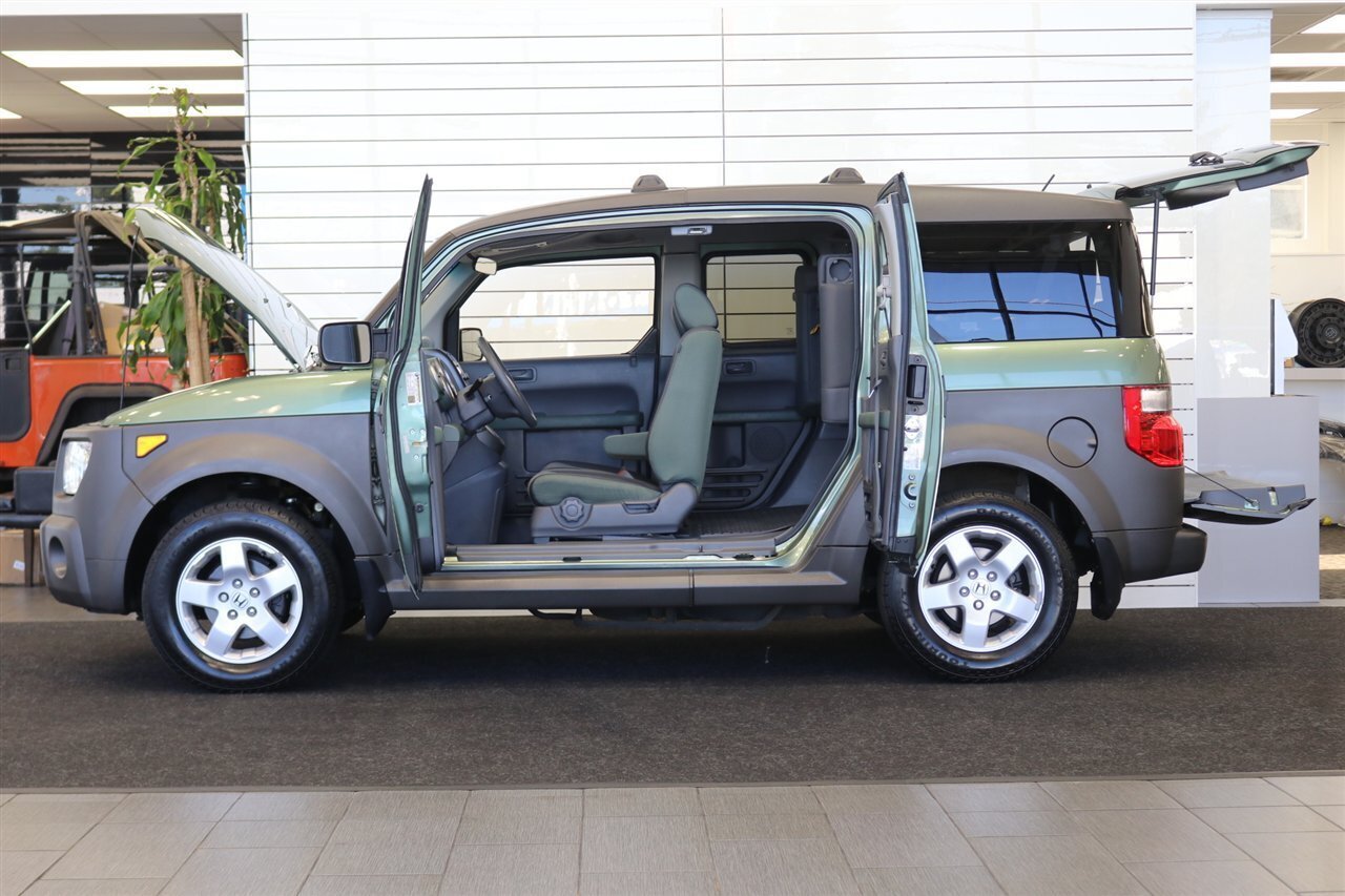 Used 2005 Honda Element EX image 10
